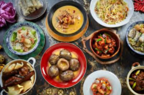 Sumptuous 9-course Festive Menu